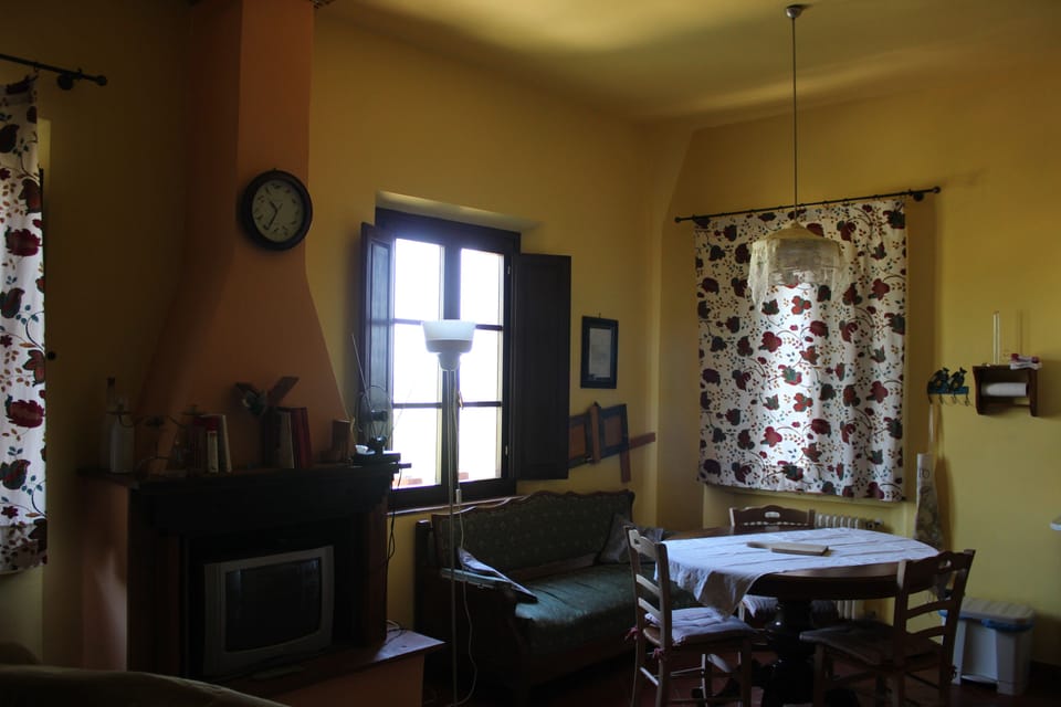 Apartment, 2 Bedrooms | Living area