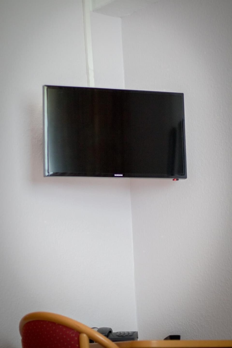 Blackout drapes, iron/ironing board, free WiFi, bed sheets