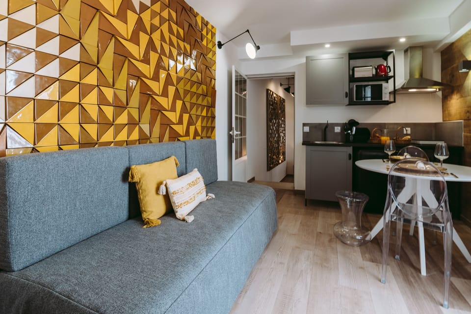 Standard Apartment | Private kitchen | Shared fridge, microwave