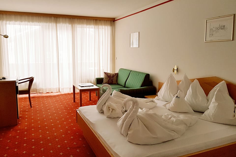 Family Room | In-room safe, free WiFi