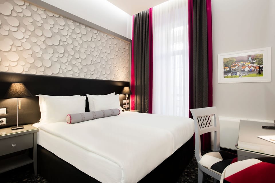 Superior Room | Select Comfort beds, in-room safe, desk, soundproofing