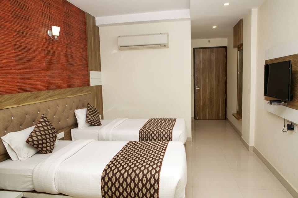 Executive Room | Premium bedding, soundproofing, free WiFi, bed sheets