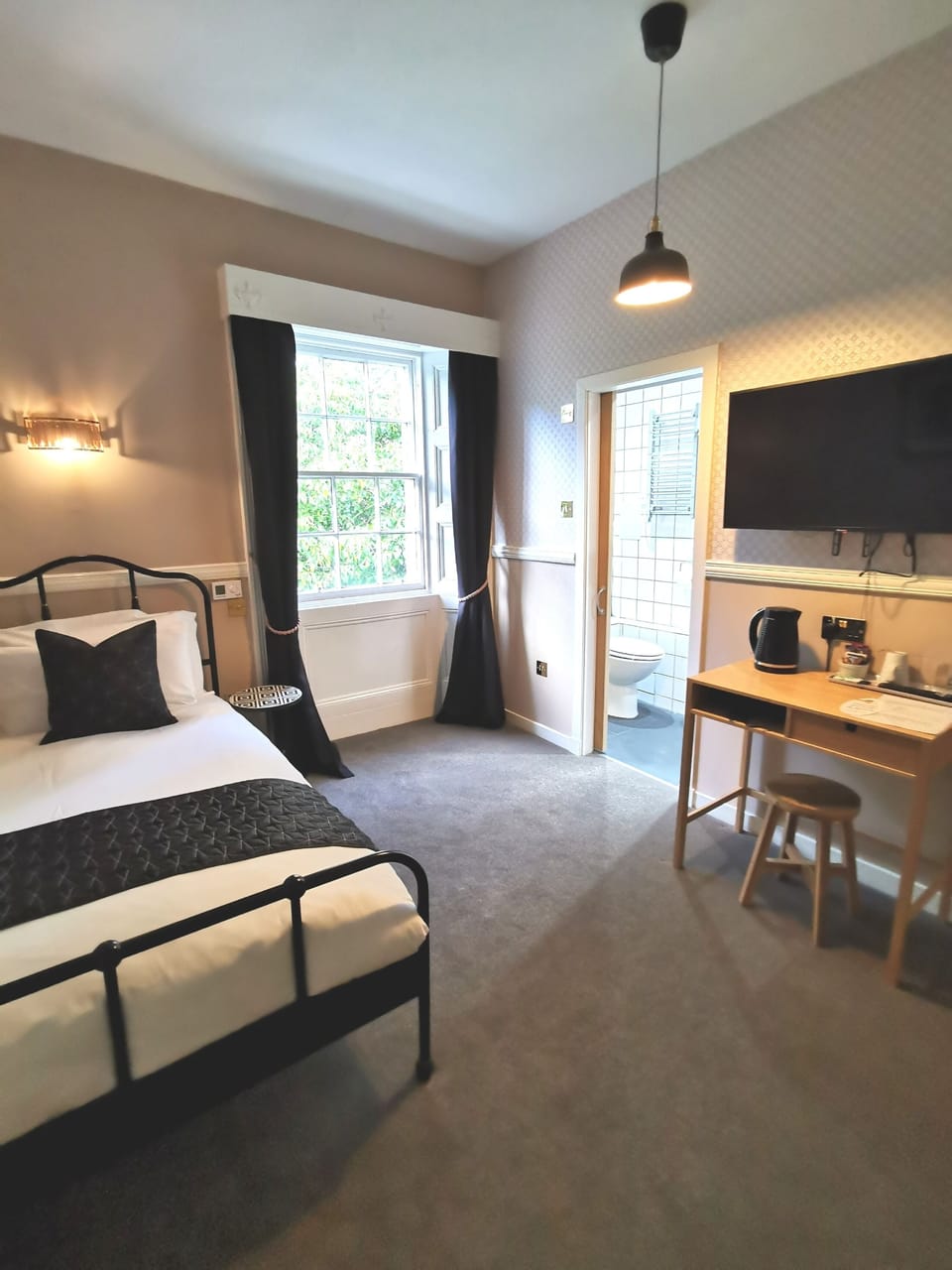 Standard Single Room, 1 Twin Bed, Non Smoking, Ensuite (House Single Room 8-1st Floor) | Individually decorated, individually furnished, blackout drapes