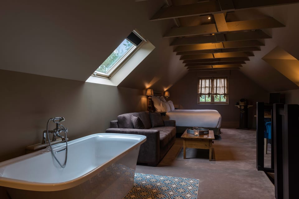 Prestige Room | Bathroom sink