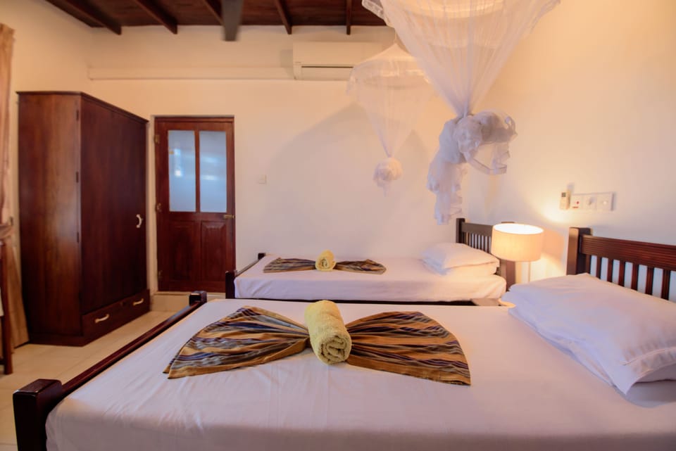 Twin Room | Desk, blackout drapes, soundproofing, free WiFi