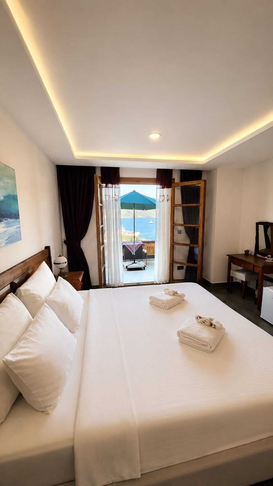 Double or Twin Room | Free minibar, in-room safe, individually decorated