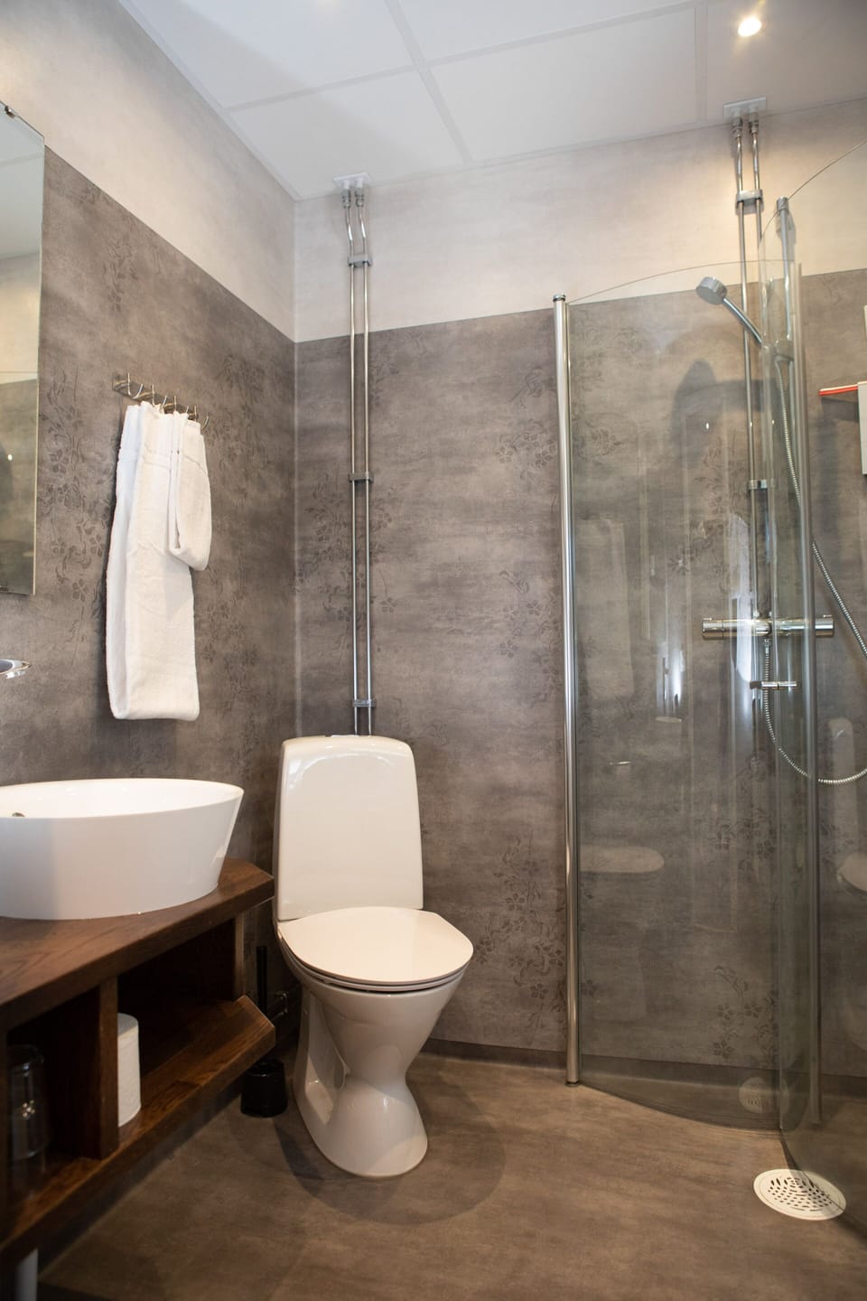 Family Quadruple Room, Multiple Beds, Non Smoking, Ground Floor | Bathroom | Shower, free toiletries, hair dryer, towels