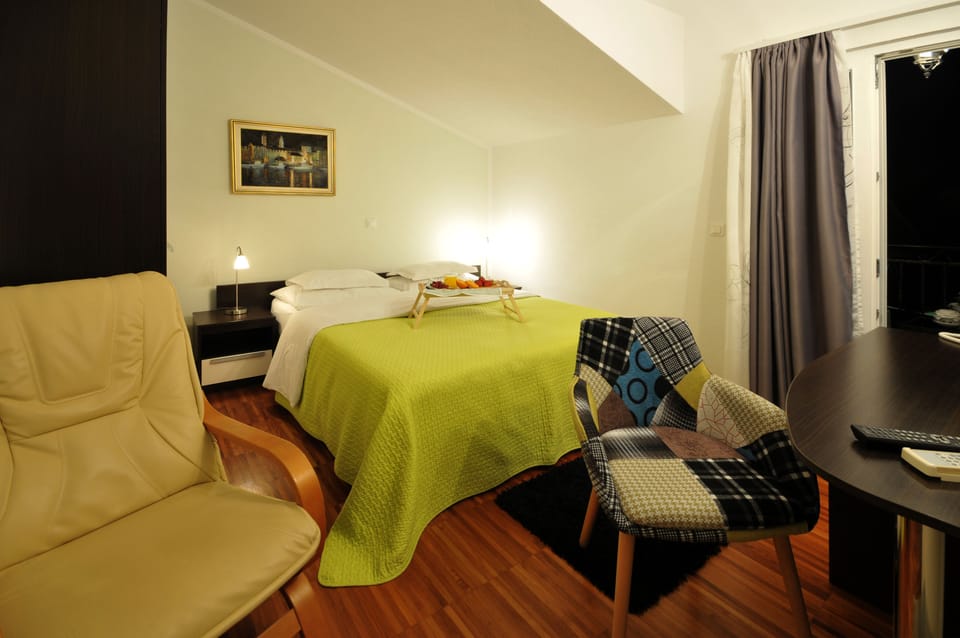 Double Room, Balcony | 1 bedroom, premium bedding, pillowtop beds, in-room safe