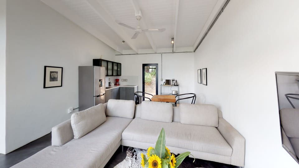 9 bedrooms, in-room safe, individually decorated, individually furnished