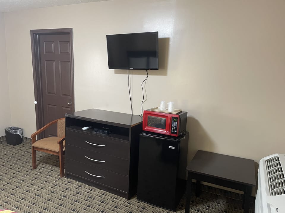 Basic Double Room, 2 Queen Beds | Free WiFi, bed sheets, wheelchair access