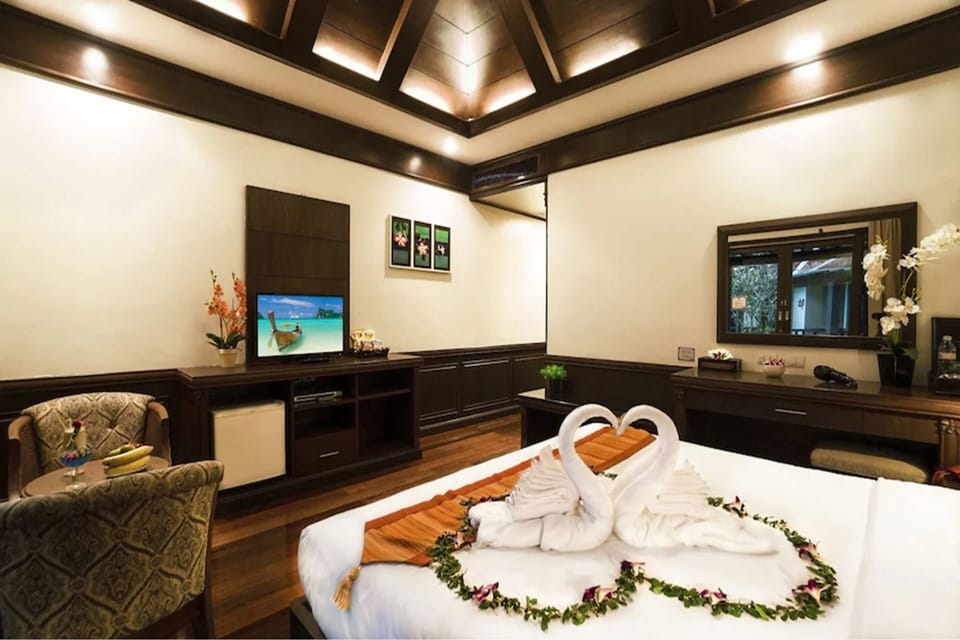 Pool Villa | Premium bedding, minibar, in-room safe, blackout drapes