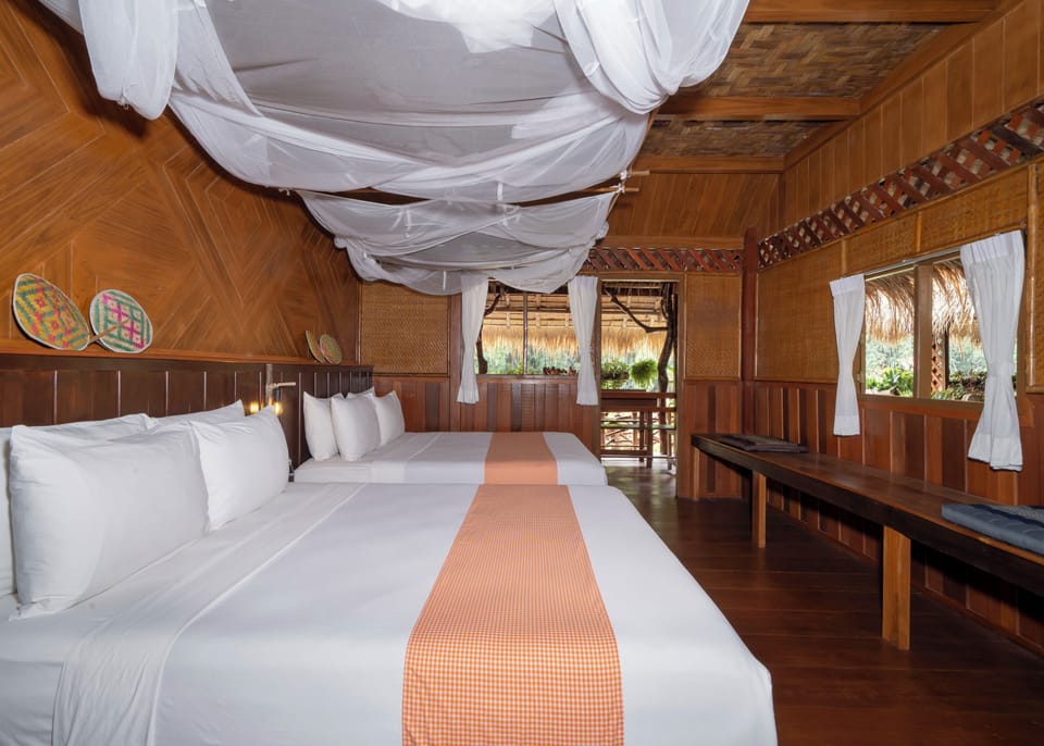 Jungle Vibe Quad Dinner Breakfast and Join boat check in - check out | Desk, bed sheets