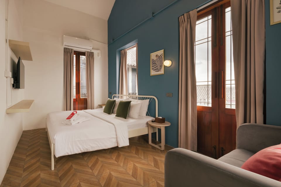 King Room (Type D) | Blackout drapes, free WiFi, bed sheets