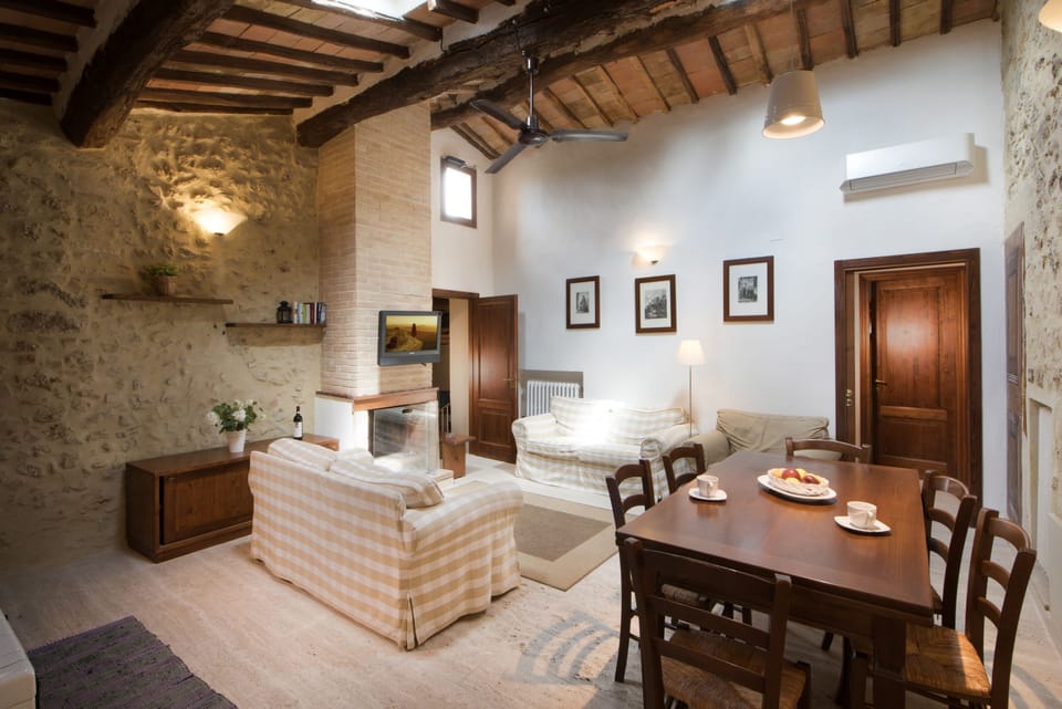 Apartment, 3 Bedrooms (Quadrilocale Villa Dini) | Private kitchenette | Fridge