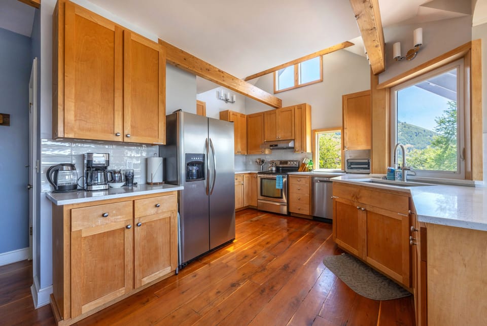 House, 3 Bedrooms | Private kitchen | Fridge, oven, coffee/tea maker, toaster