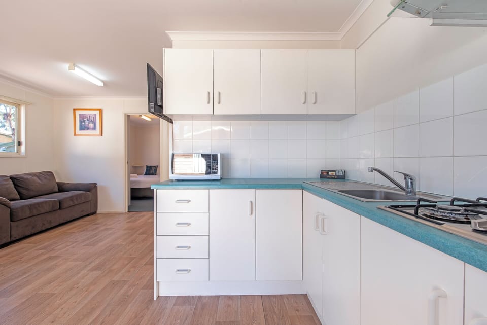 Standard 2 Bedroom Cabin  | Private kitchenette | Fridge, cookware/dishes/utensils