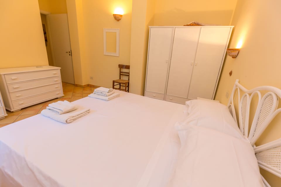 Villa, 4 Bedrooms | 4 bedrooms, cribs/infant beds, free WiFi, bed sheets