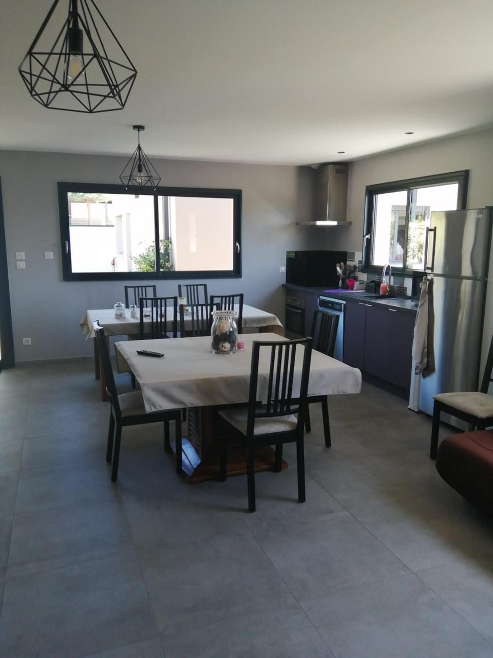 Shared fridge, microwave, cookware/dishes/utensils