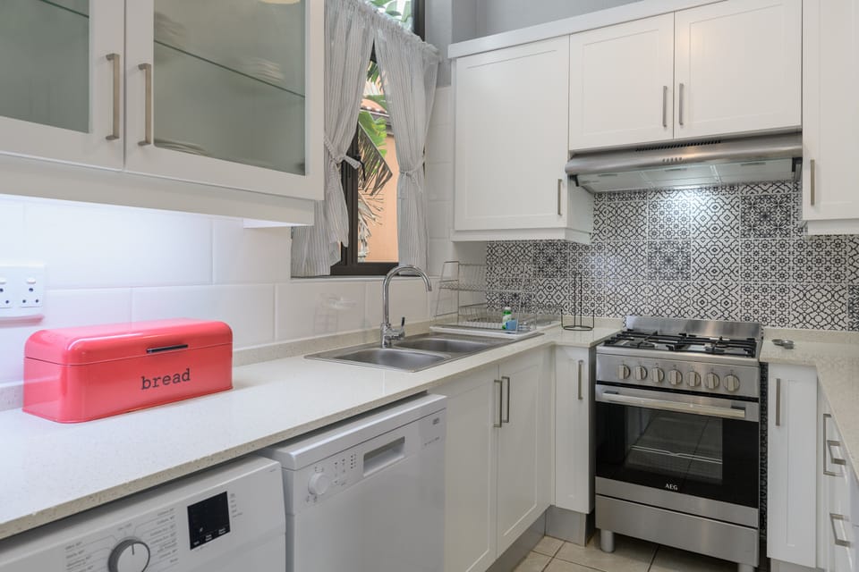 Classic Villa, 2 Bedrooms | Private kitchen | Fridge, microwave, electric kettle