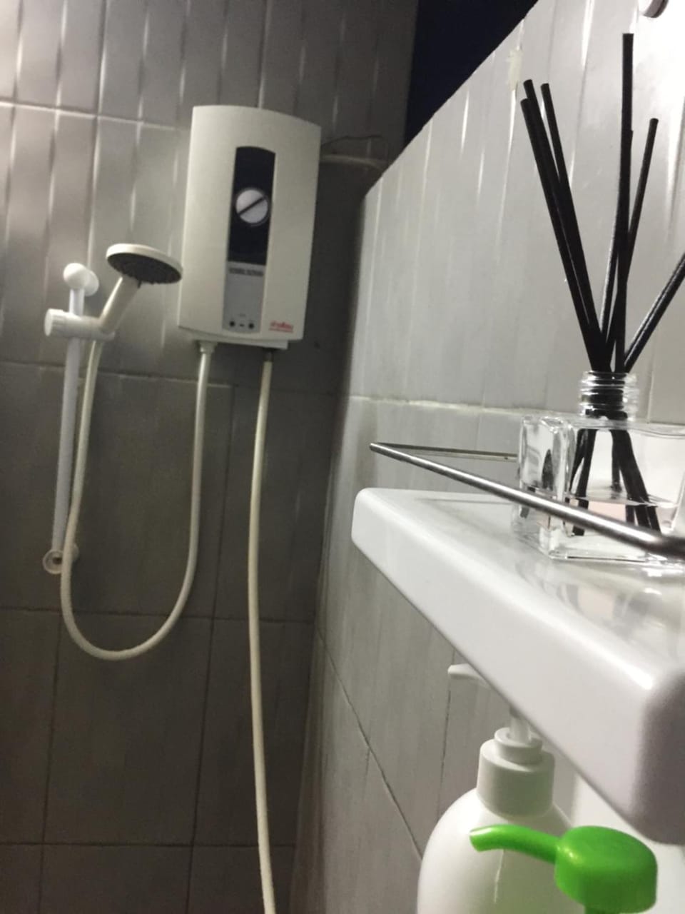 Shower, towels