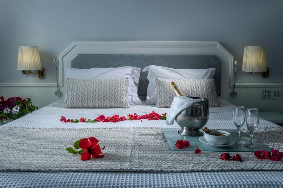 Luxury Double Room, 1 Queen Bed, Sea View | In-room safe, desk, soundproofing, iron/ironing board