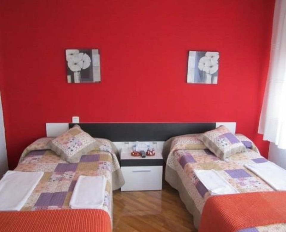 Minibar, soundproofing, free WiFi, bed sheets