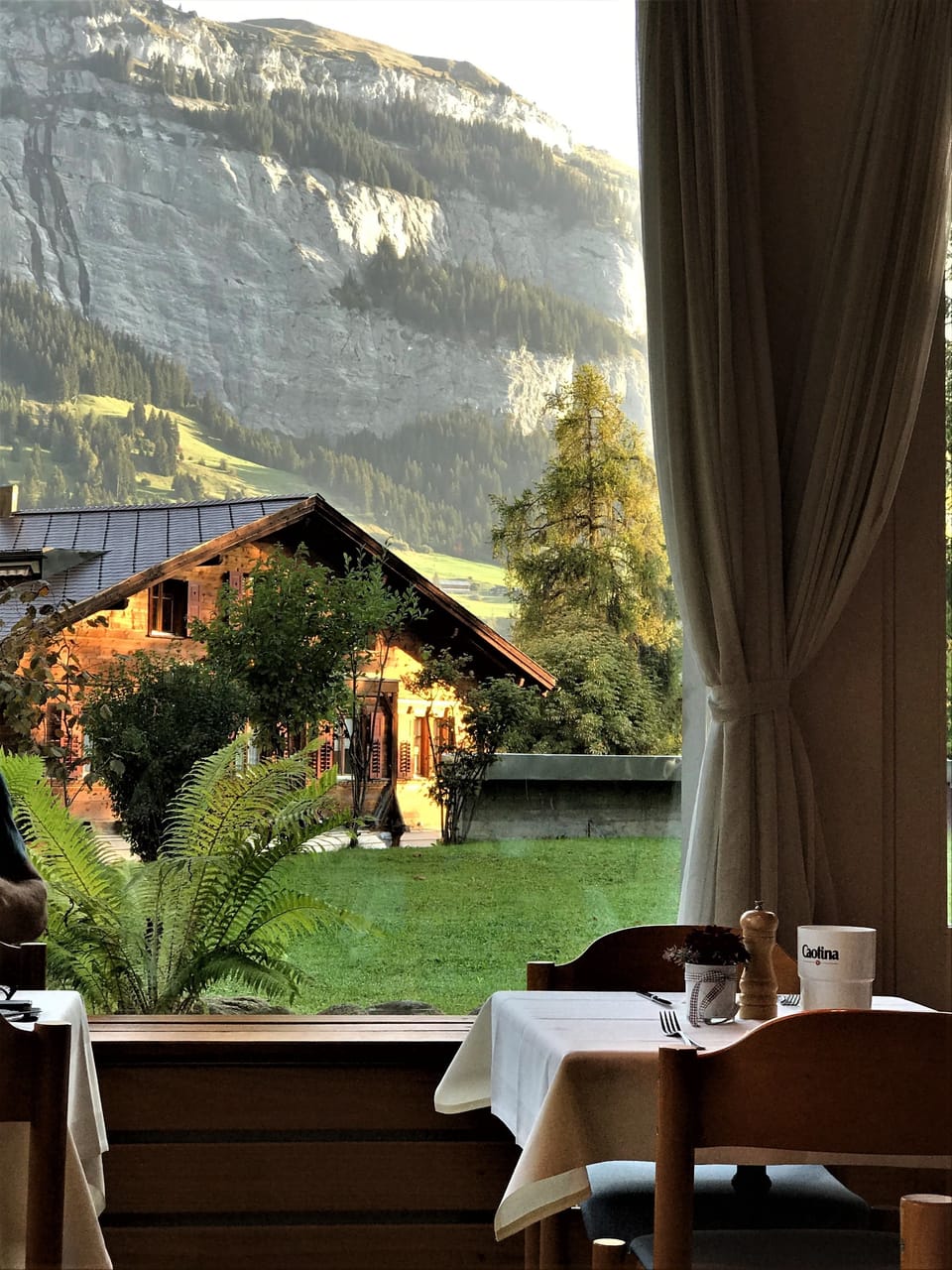 Lunch and dinner served, Italian cuisine