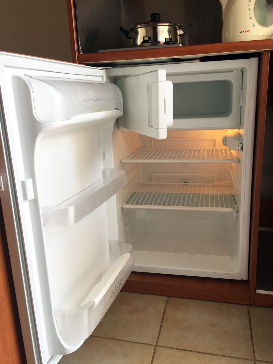 Studio | Mini-refrigerator