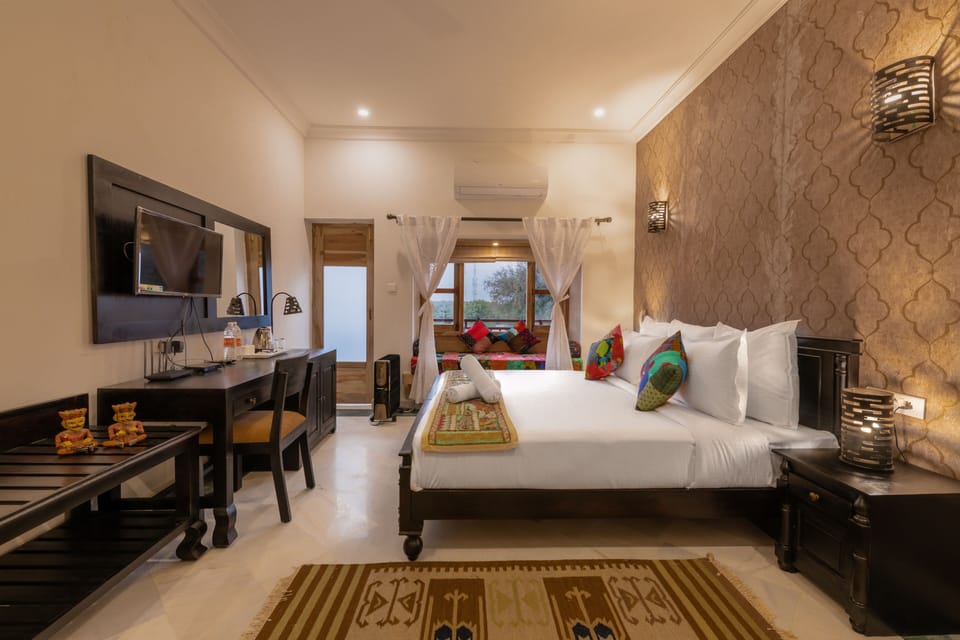Royal Double Room | Select Comfort beds, minibar, in-room safe, desk