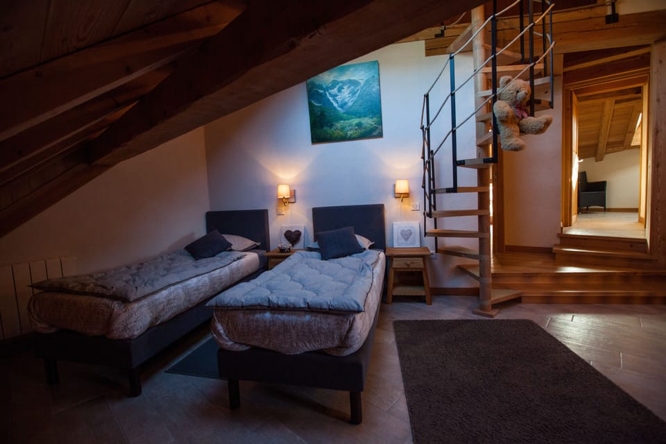 Family Suite, 3 Bedrooms, Non Smoking (Bletonnet) | Individually decorated, individually furnished, soundproofing