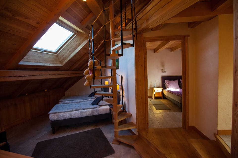 Family Suite, 3 Bedrooms, Non Smoking (Bletonnet) | Individually decorated, individually furnished, soundproofing