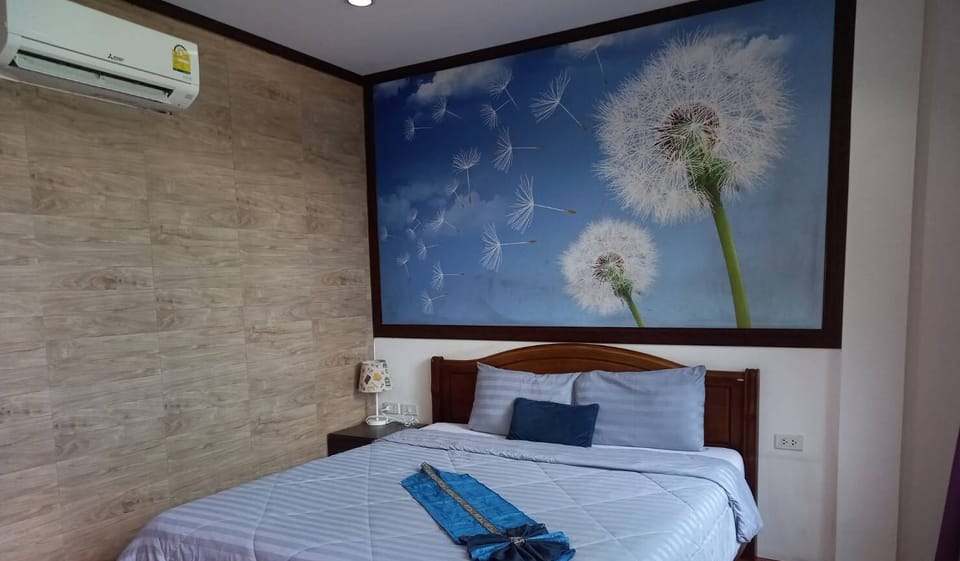 Standard Double Room - Ground Floor | In-room safe, blackout drapes, WiFi (free)
