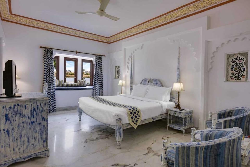 Premium bedding, in-room safe, individually furnished, desk