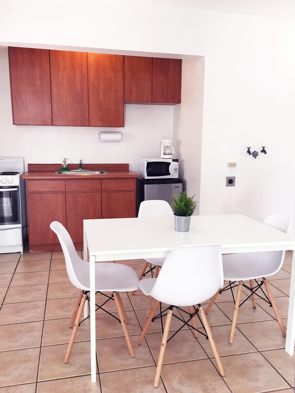 Apartment, 2 Bedrooms | In-room dining