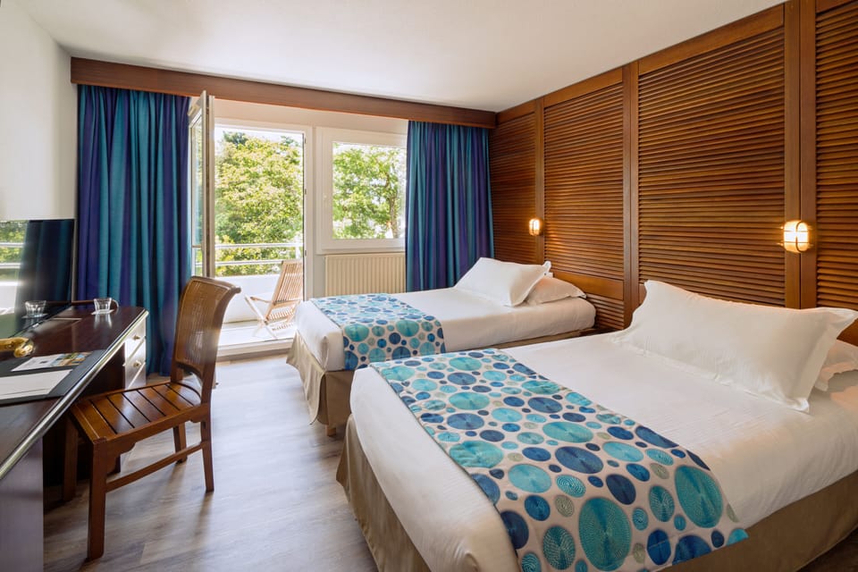 In-room safe, desk, blackout drapes, soundproofing