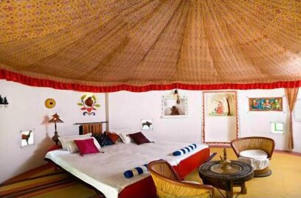 Traditional Room | Iron/ironing board (on request), high-speed internet