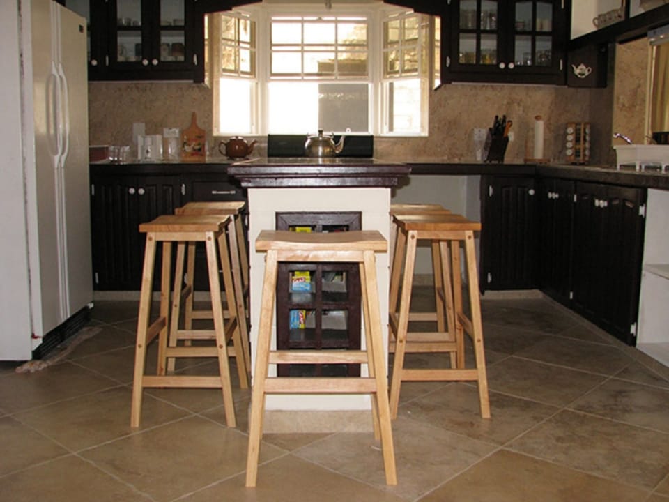 Villa, 2 Bedrooms, Non Smoking | Private kitchen | Full-size fridge, microwave, oven, stovetop