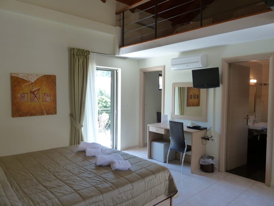Superior Apartment (Loft) | Premium bedding, in-room safe, free cribs/infant beds, free WiFi
