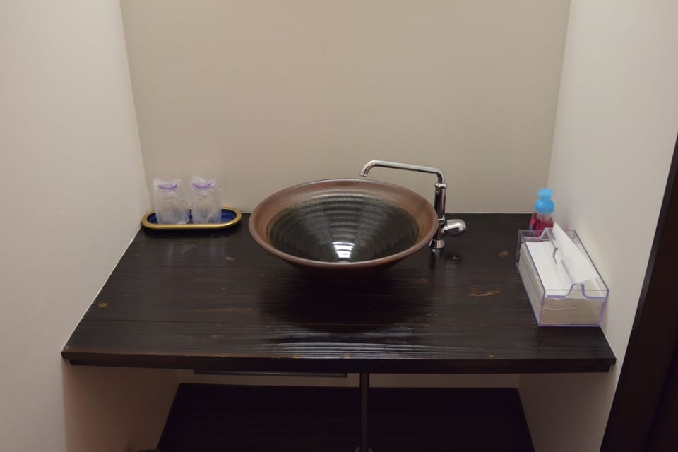 Japanese Style Room, Shared Bathroom | Bathroom sink