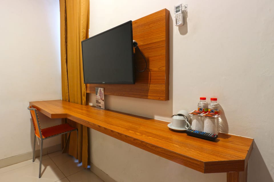 Superior Room | Egyptian cotton sheets, premium bedding, desk, soundproofing
