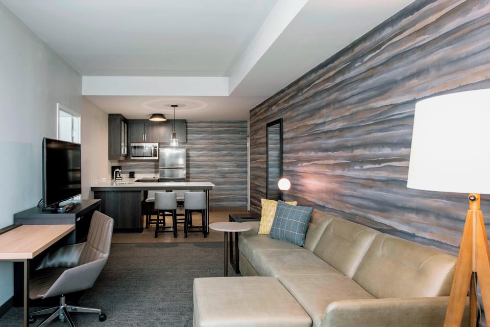 Suite, 1 Bedroom | Living area | 47-inch LED TV with cable channels, TV, Netflix