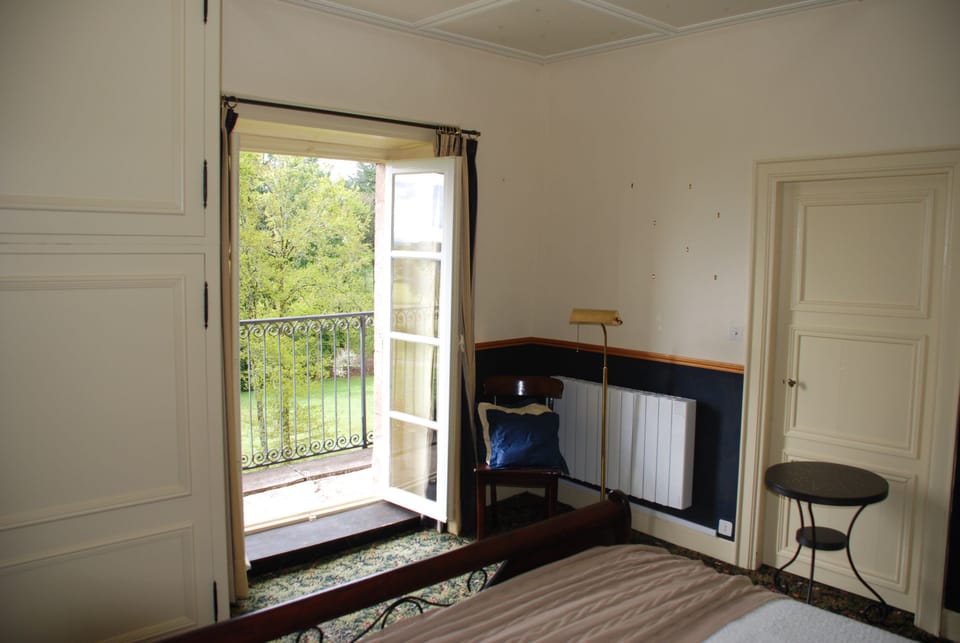 Room, 2 Bedrooms, Balcony, Hill View (2) | Individually decorated, individually furnished, desk, laptop workspace