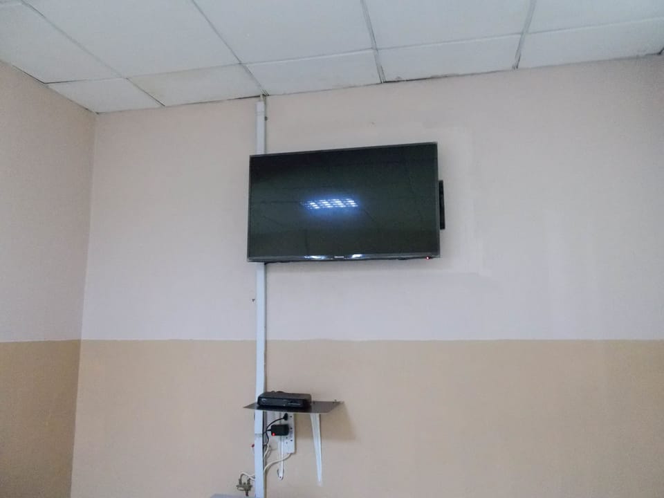 Executive Double Room, 1 Double Bed | Desk, iron/ironing board, free WiFi, bed sheets
