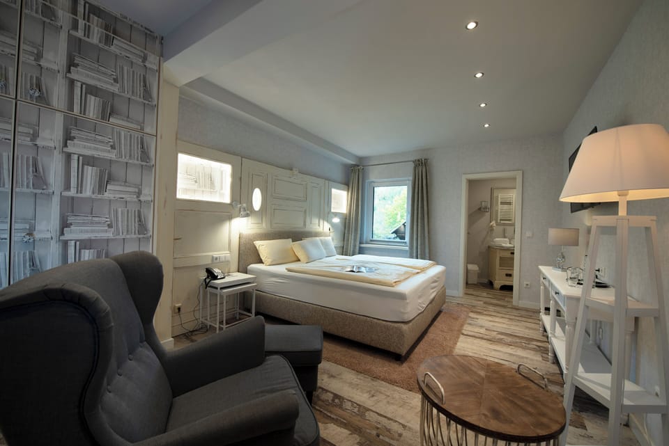 Comfort Double Room | Soundproofing, rollaway beds, free WiFi