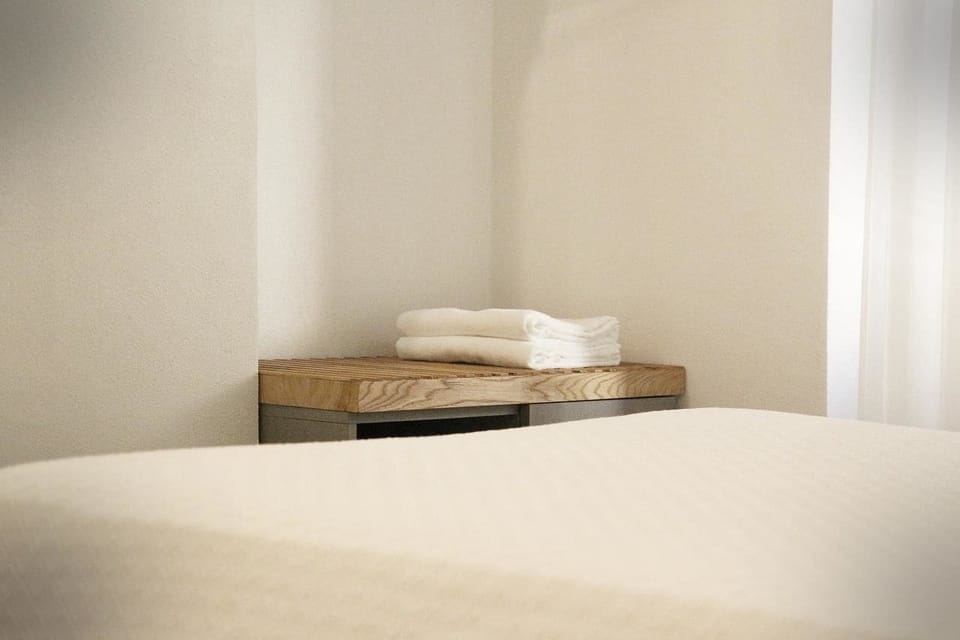 Standard Double Room | In-room safe, desk, WiFi (free), bed sheets