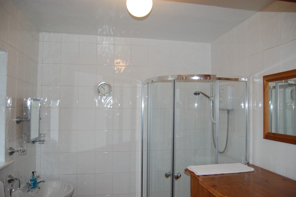 FlyOver Bed and Breakfast Bed and Breakfast in Dublin