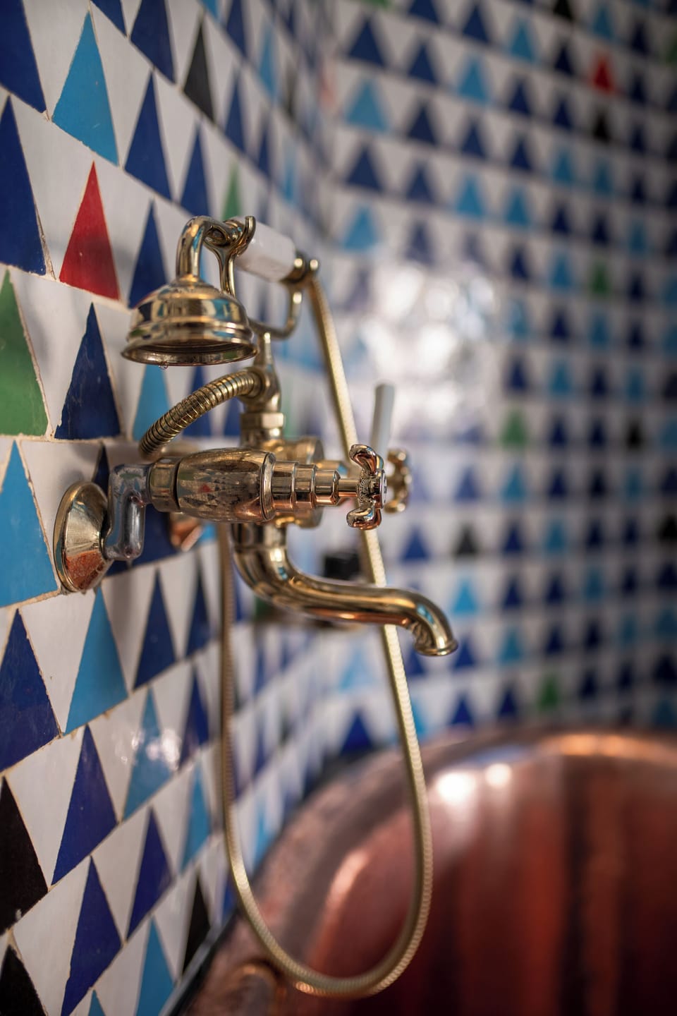 Deluxe Double Room (Berber) | Bathroom | Shower, deep soaking tub, rainfall showerhead, designer toiletries