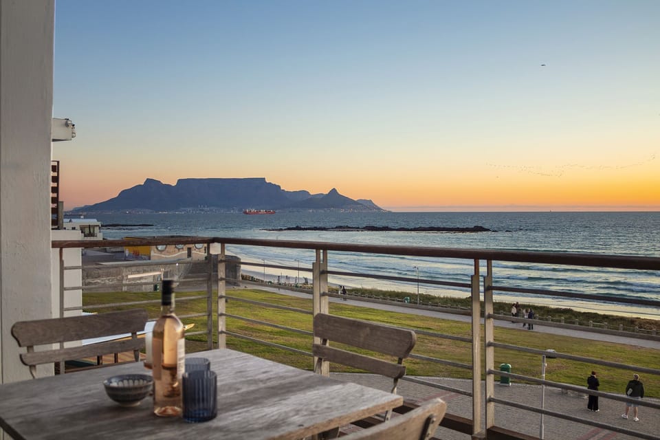 Apartment (2 Bedrooms) | Front of property