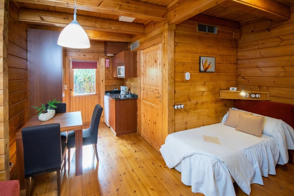 Adapted Room | Premium bedding, in-room safe, desk, laptop workspace