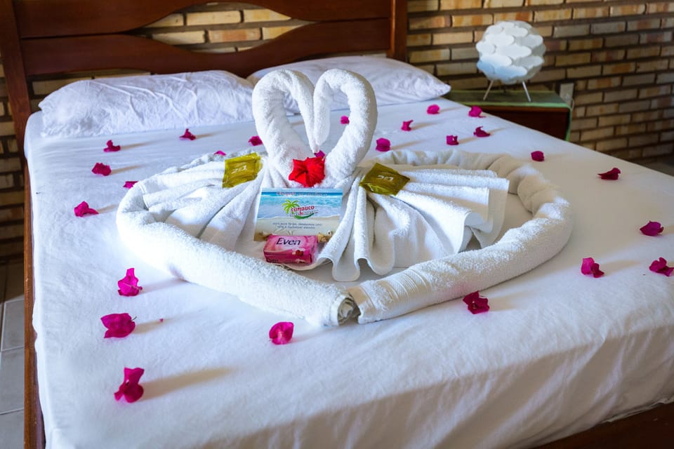 Deluxe Single Room, 1 Double Bed | Living area | 32-inch Smart TV with digital channels, TV